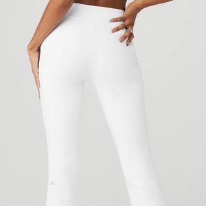 ALO YOGA AIRBRUSH HIGH-WAIST FLUTTER LEGGING